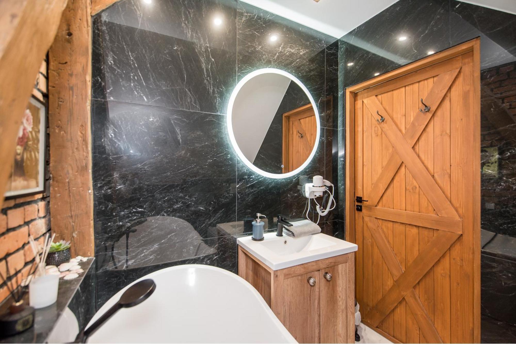 Przytulny Apartament Z Wieza Gliwice Luaran gambar