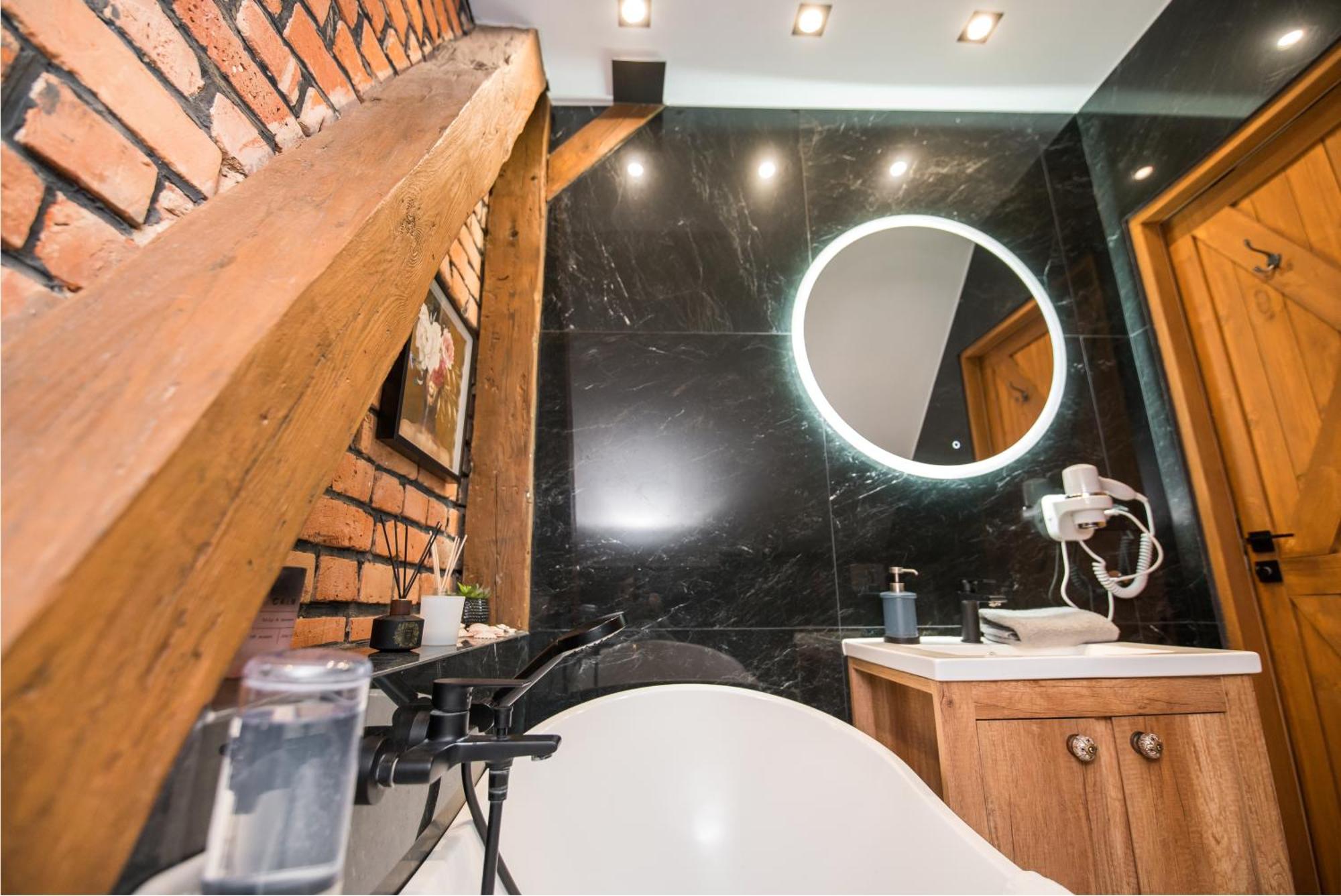Przytulny Apartament Z Wieza Gliwice Luaran gambar